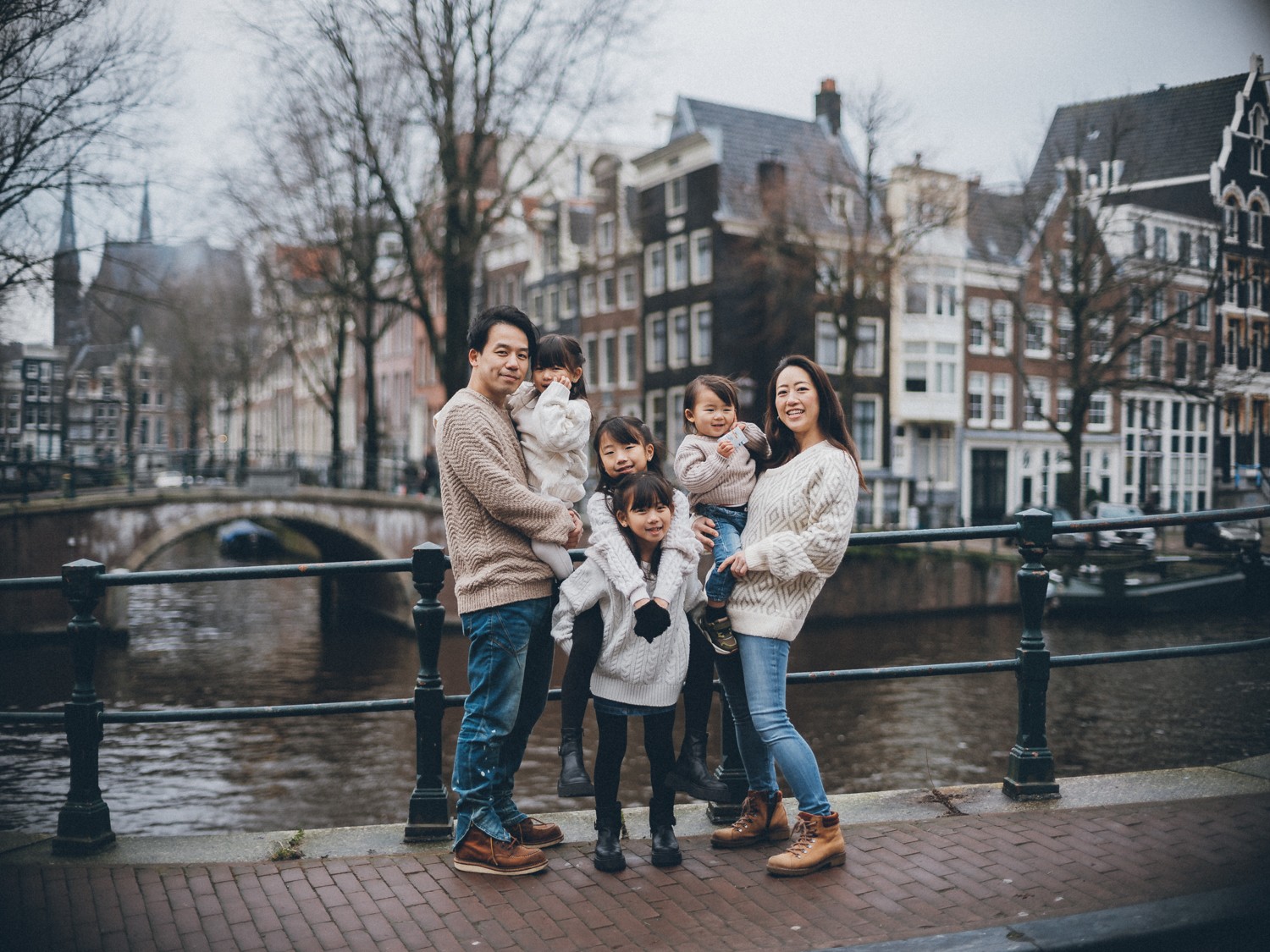 Eye-Catching Family Photos by Amsterdam Photographer