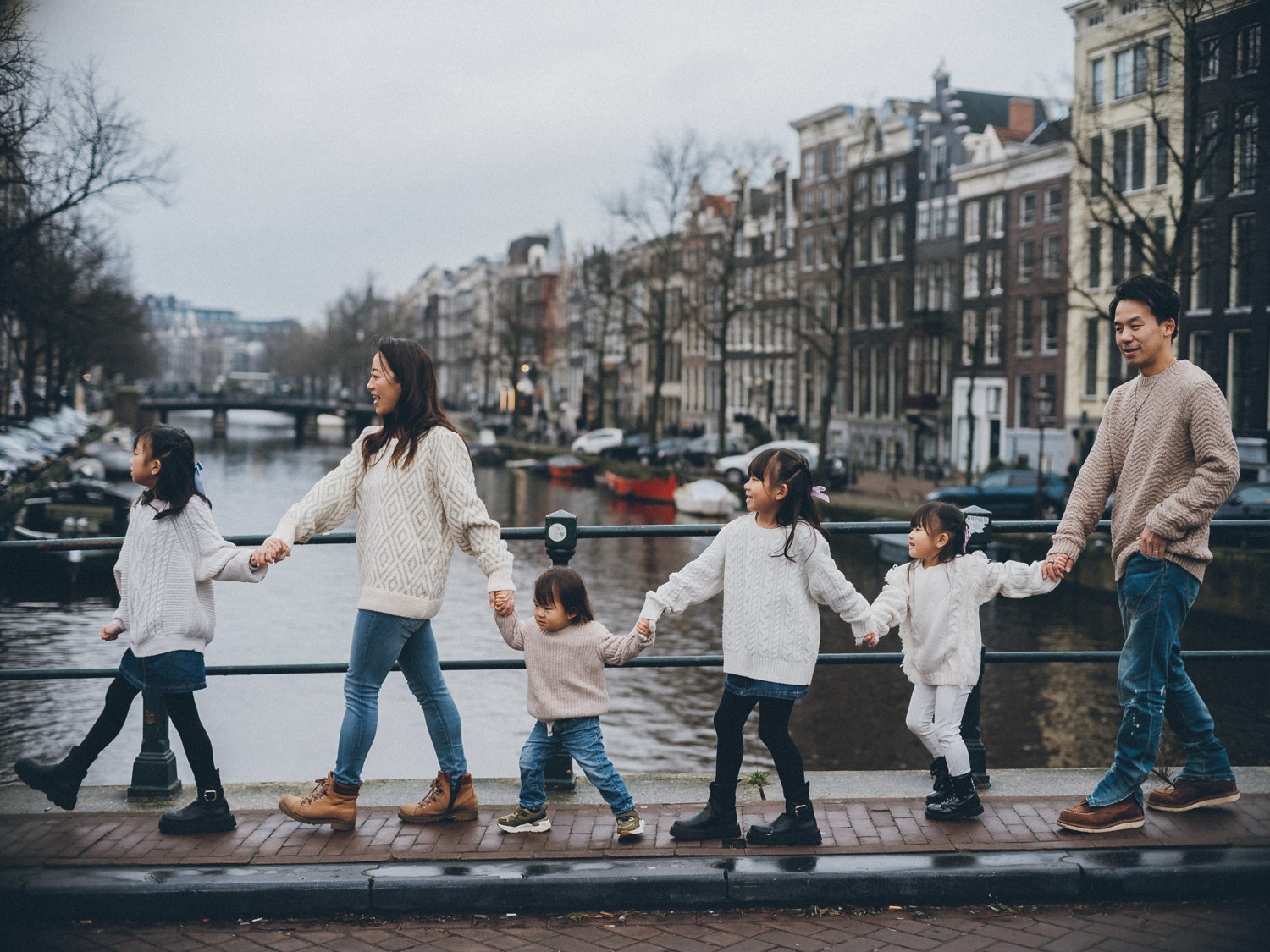 Fun and Engaging Amsterdam Family Photography Experience
