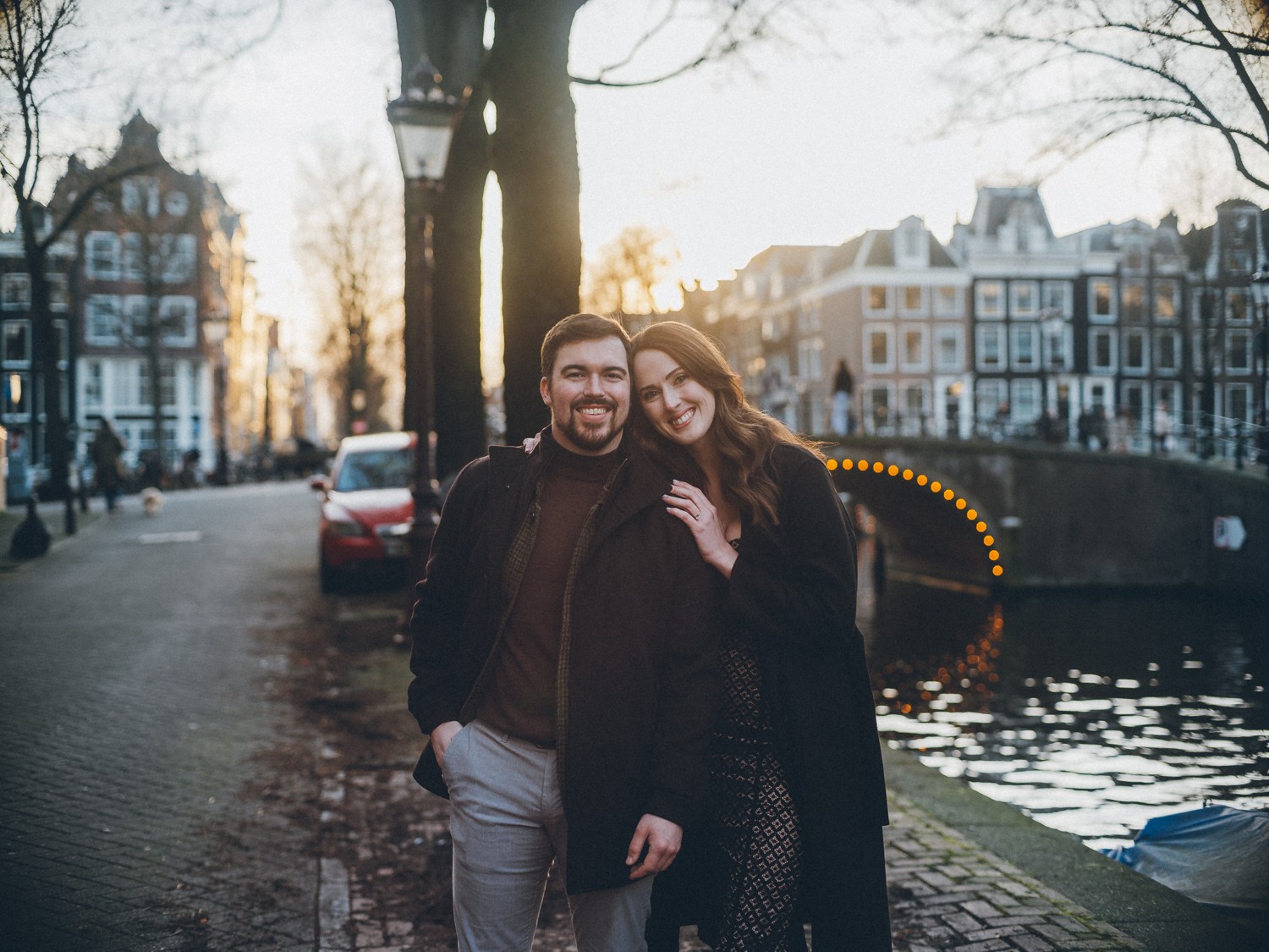 Professional Couple Portraits Capturing Amsterdam's Autumn Atmosphere