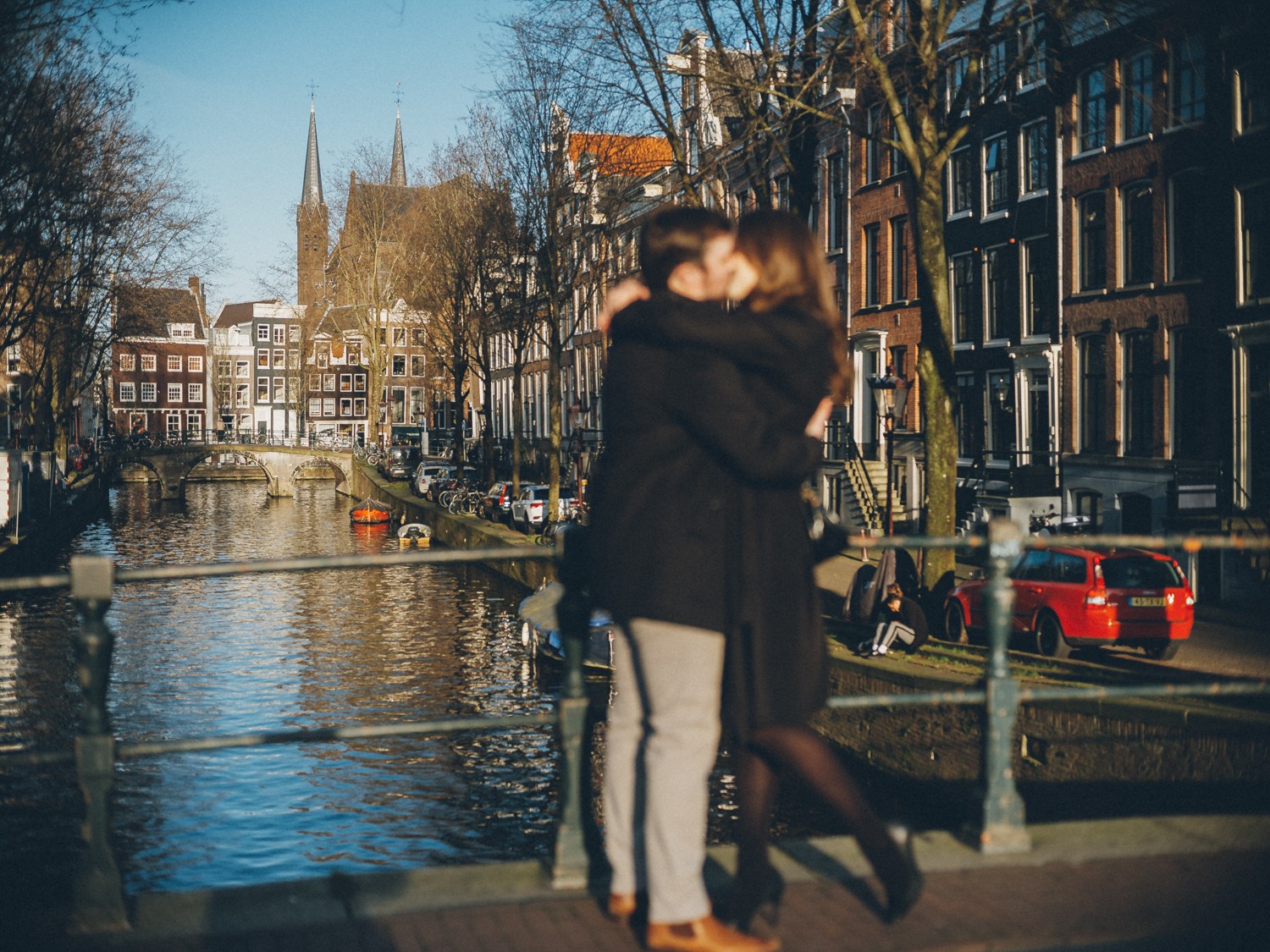 Outdoor Amsterdam Couple Photo Session by Historic Bridges