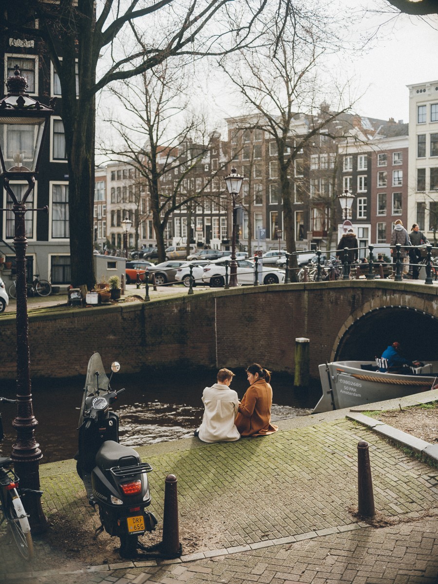 Quality Same-Sex Surprise Proposal Photos in Vibrant Colors
