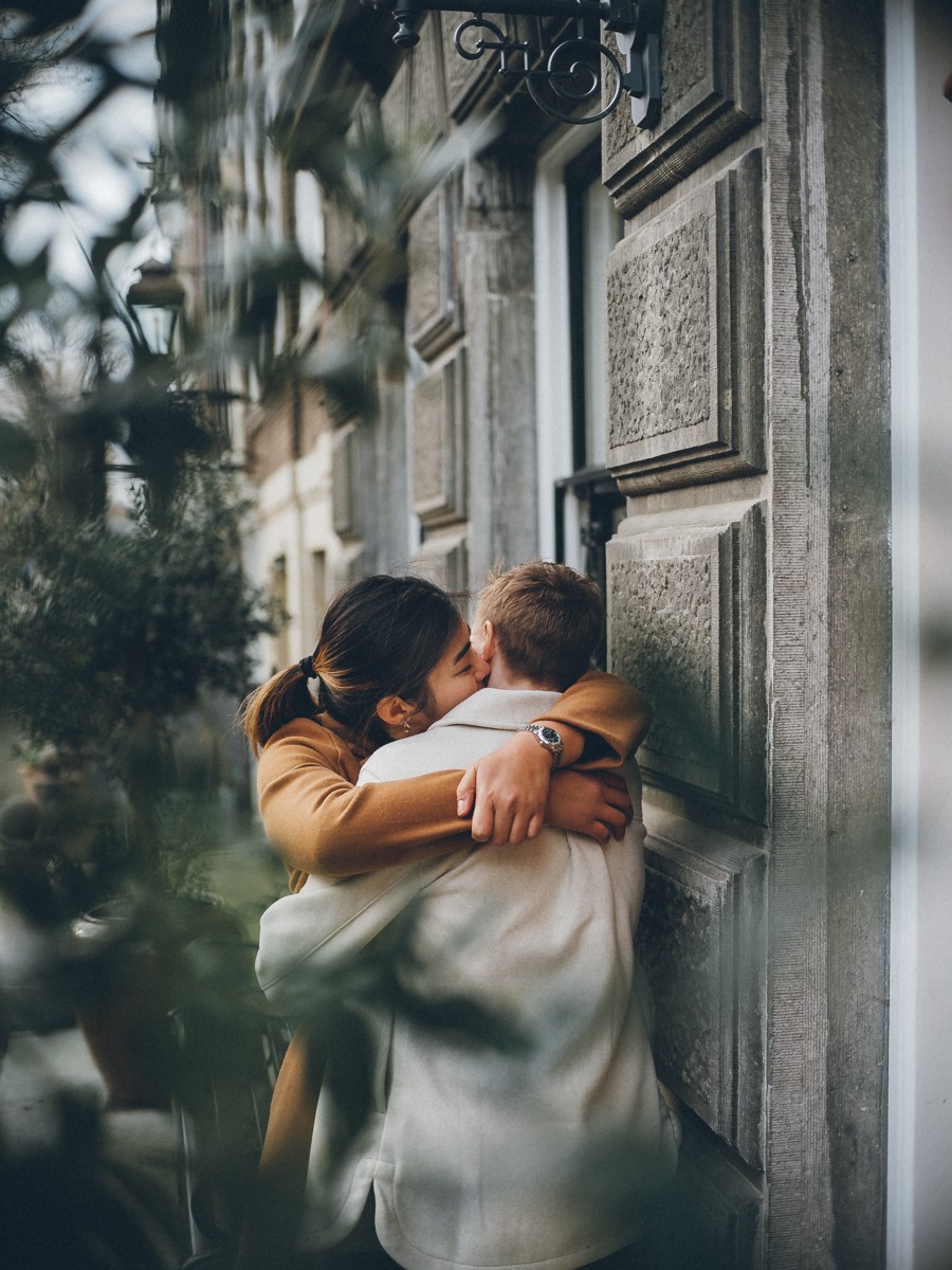 Romantic Gay Surprise Proposal Photoshoot near Canals