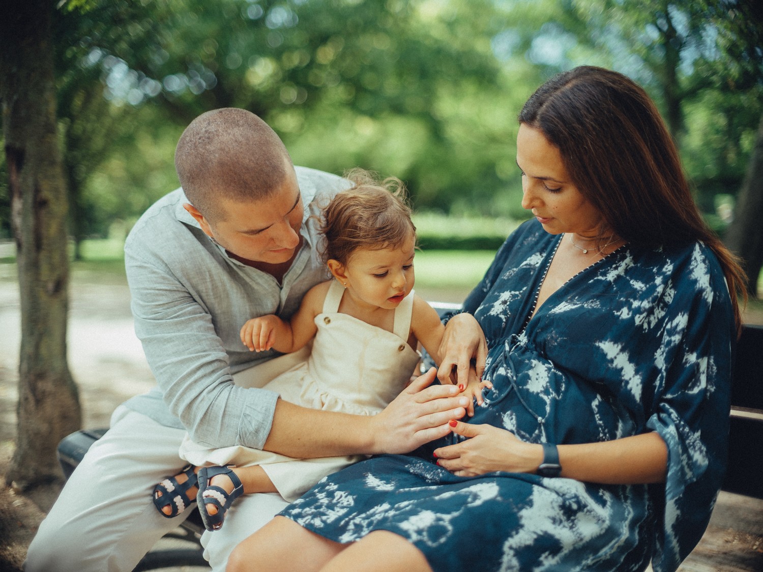 Intimate Pregnancy Family Photo Session Haarlem