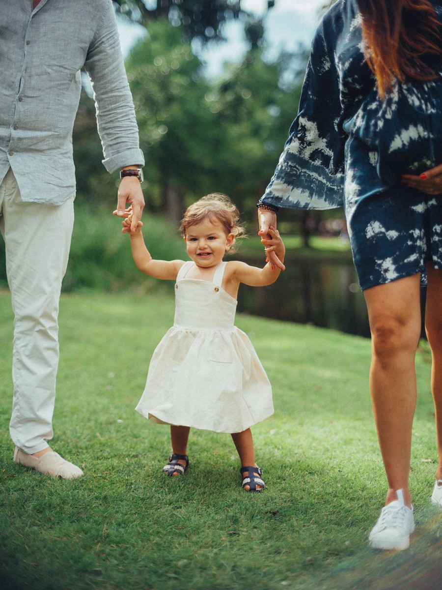 Elegant Outdoor Family Portraits Haarlem