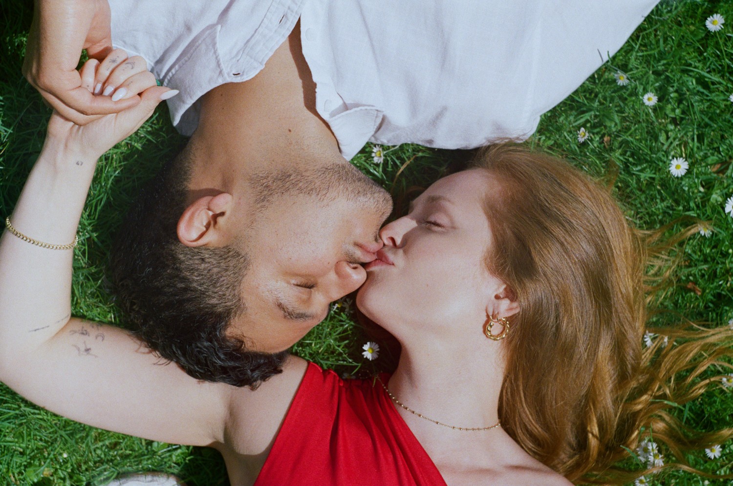 Vibrant Amsterdam Couple Film Photoshoot