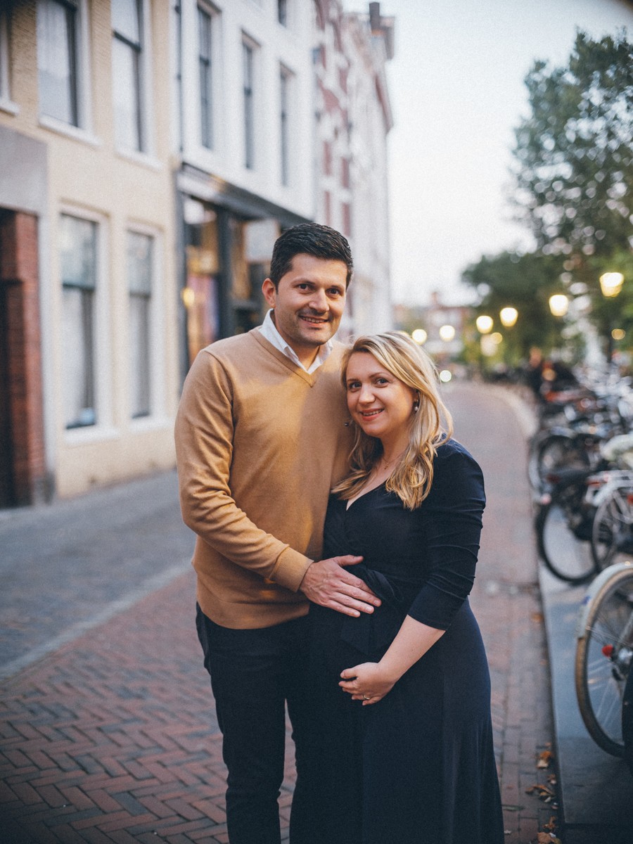 Vibrant Pregnancy Portraits in Utrecht