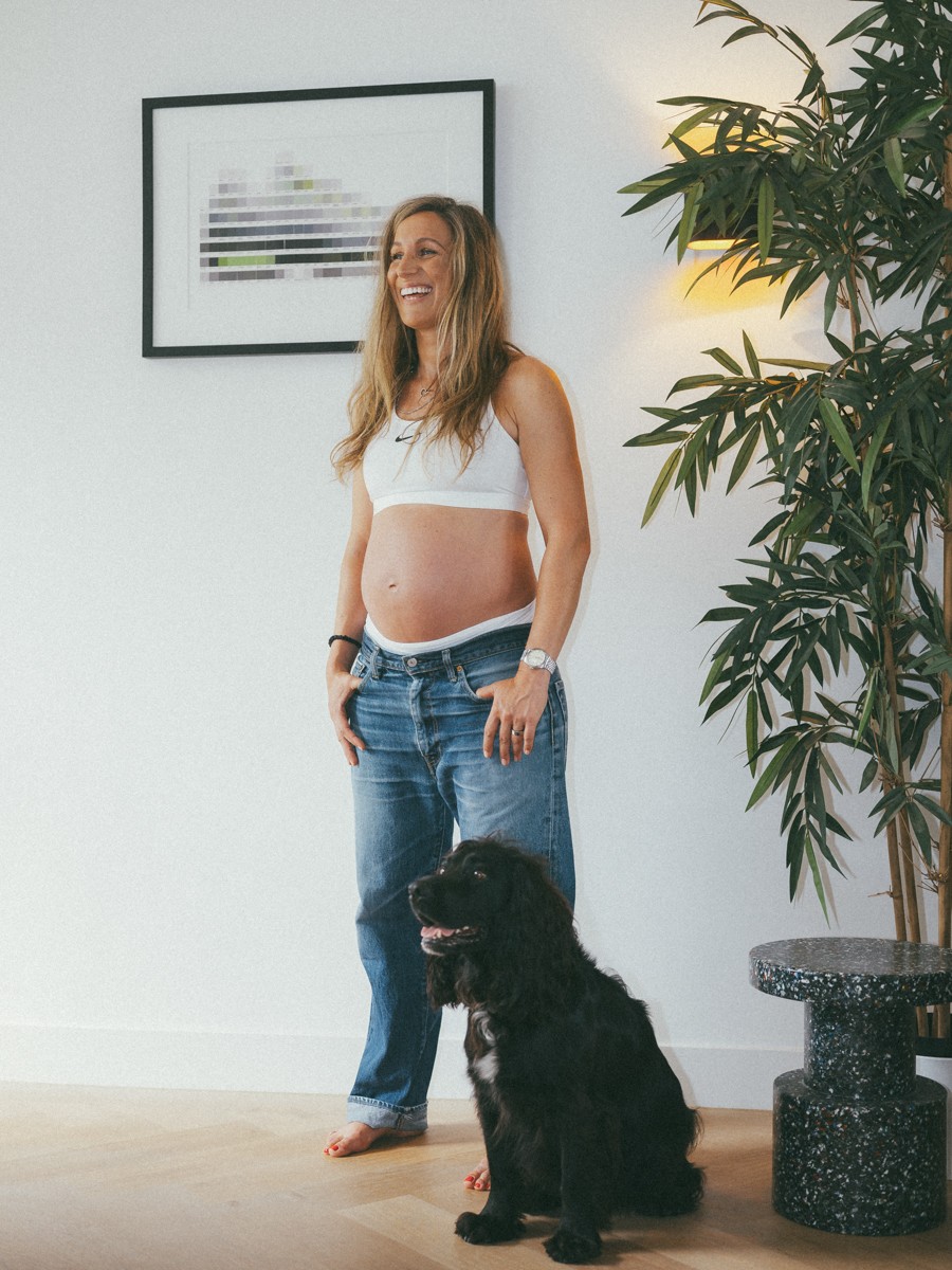 Pregnancy Photoshoot at Home in Utrecht