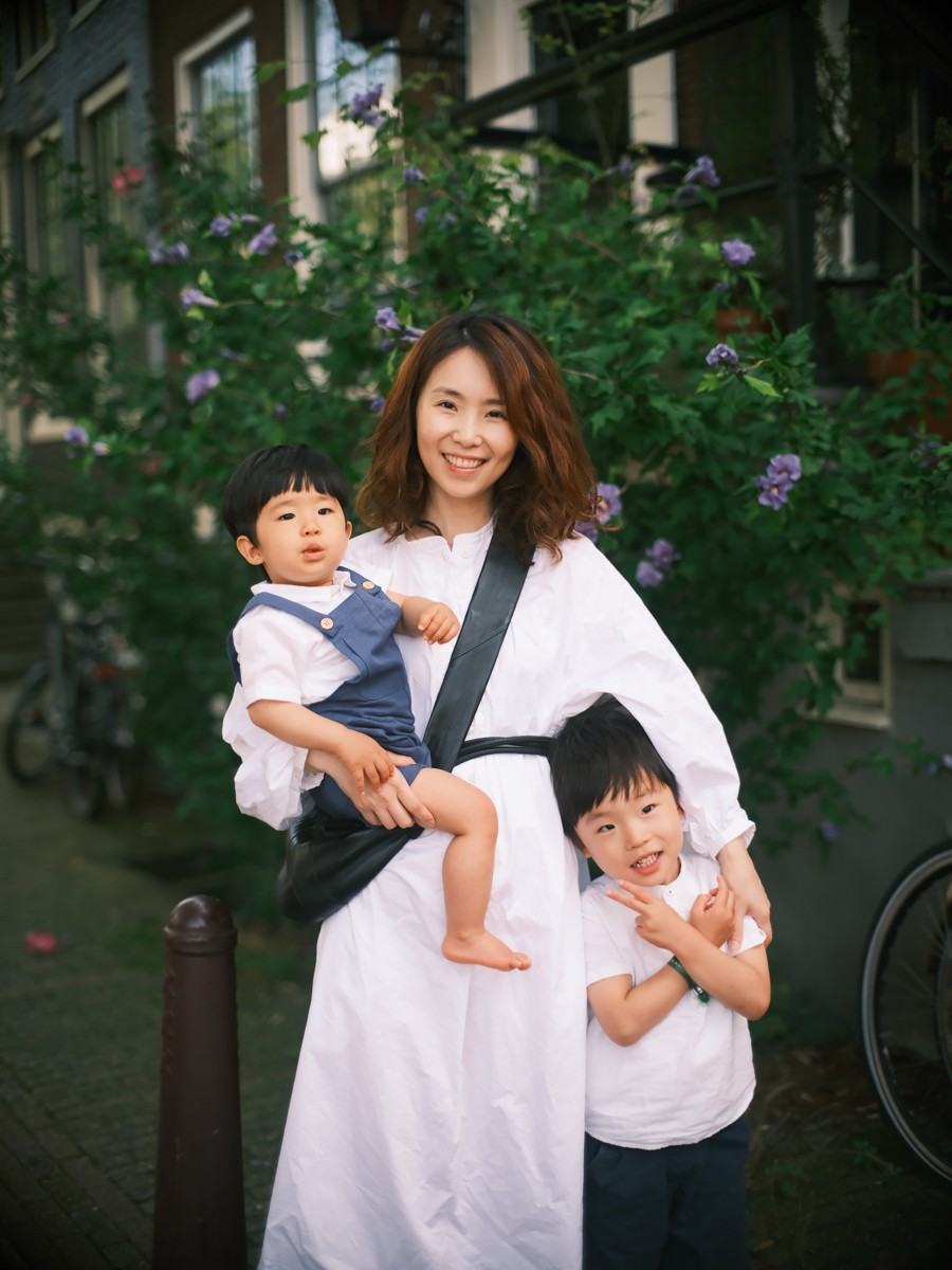 Creative Korean Family Photography Amsterdam Canals