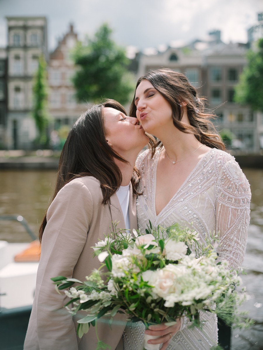 Compelling Wedding Photography Amsterdam Canals