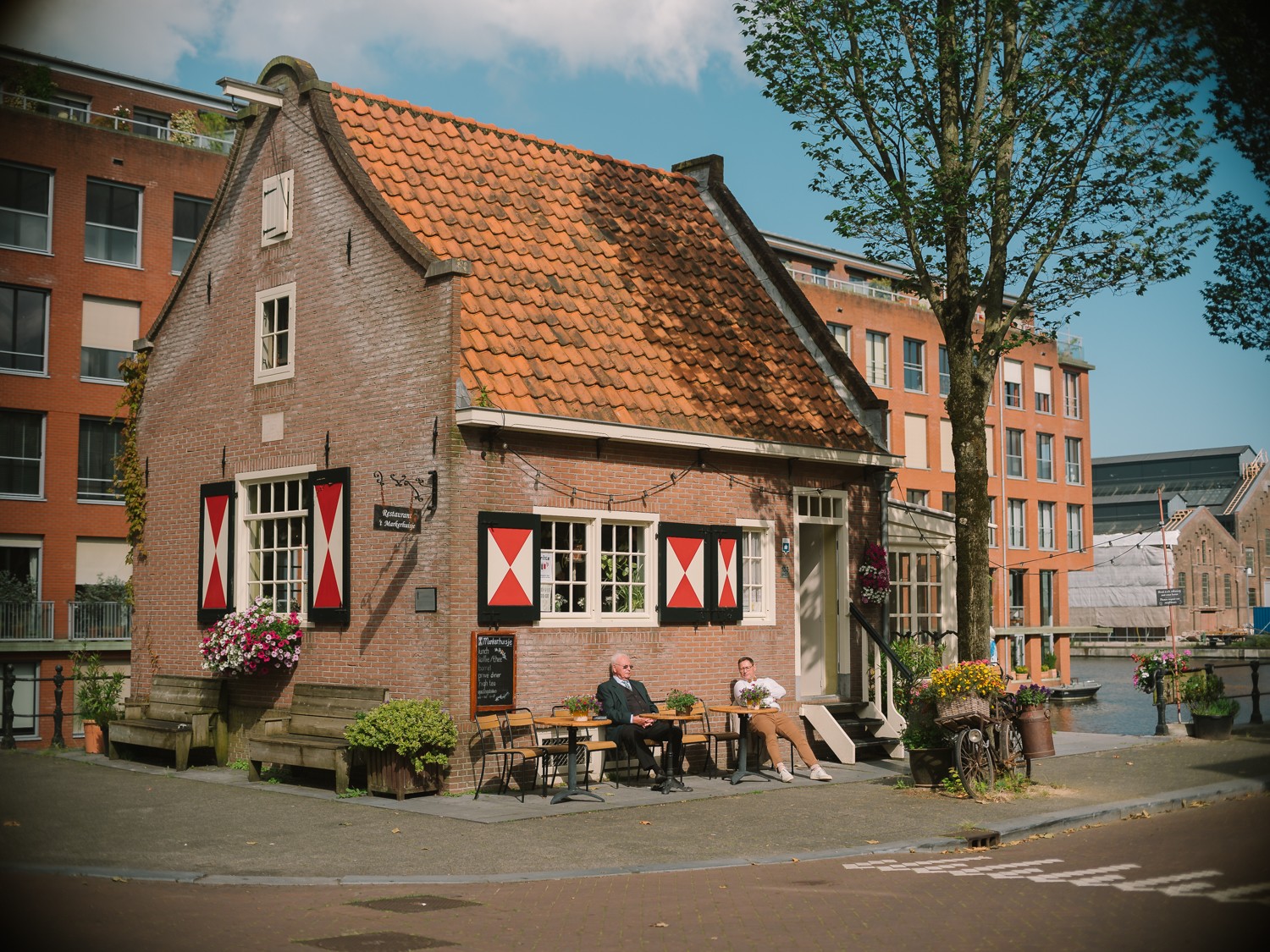 Priceless Wedding Pictures Amsterdam