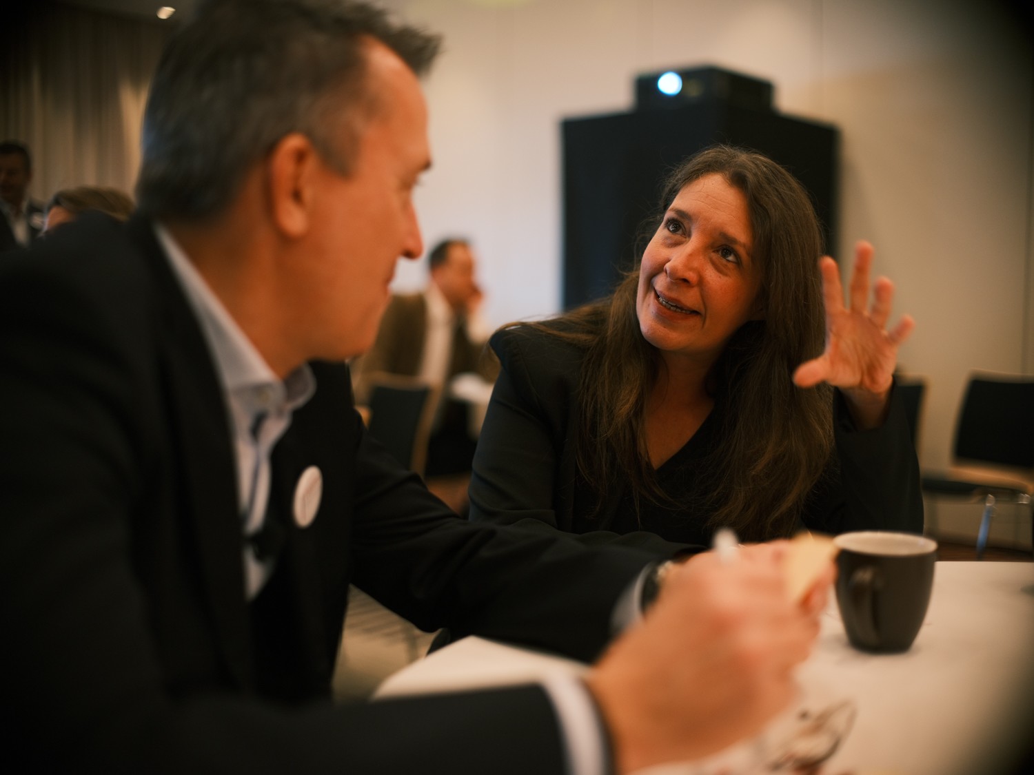 Eye-Catching Meet-Up Photos in Netherlands