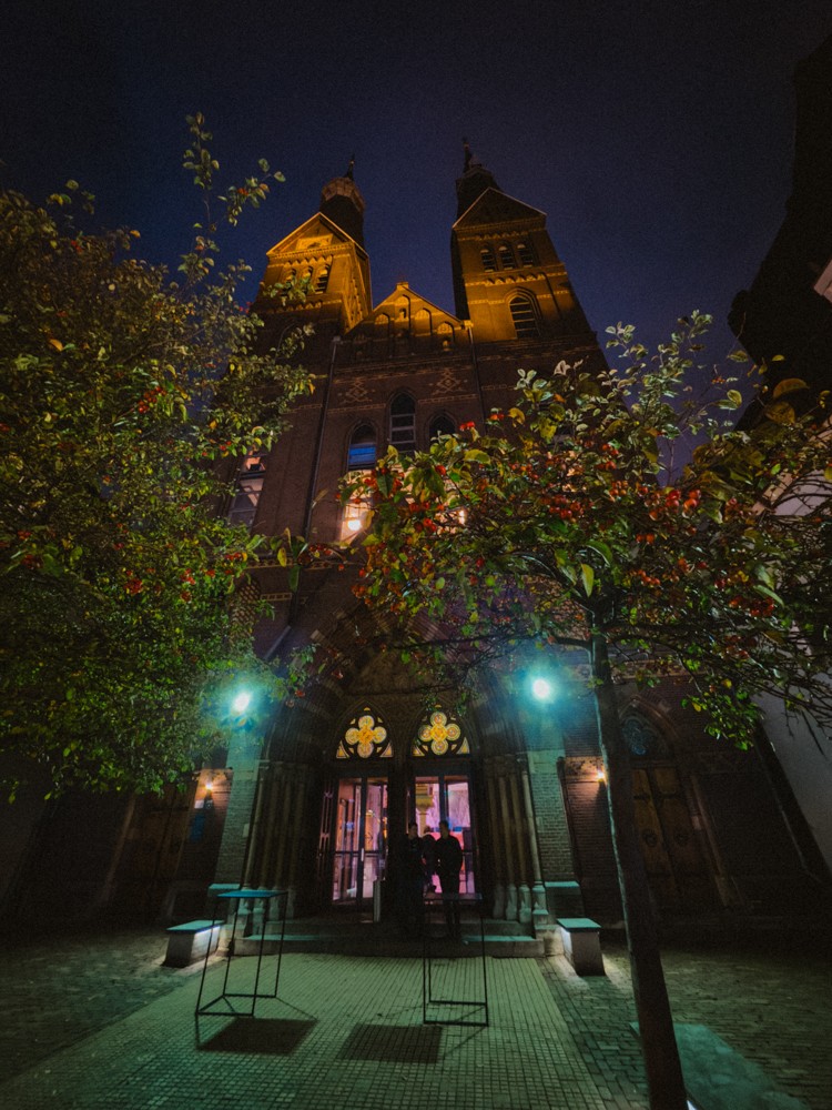 Atmospheric Event Photographs at Posthoornkerk in Amsterdam