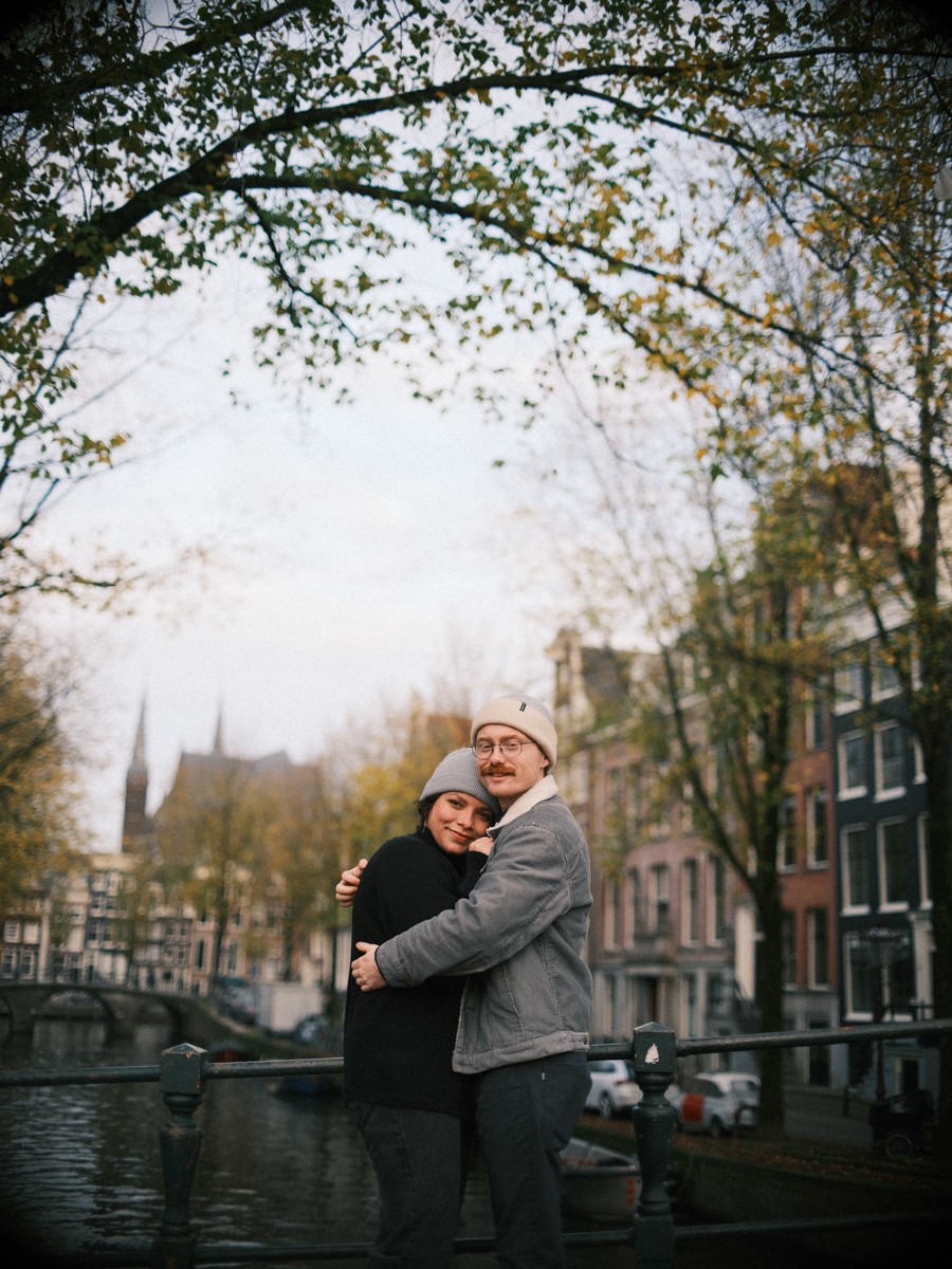 Touching Lovestory Photography for US Couples in Amsterdam