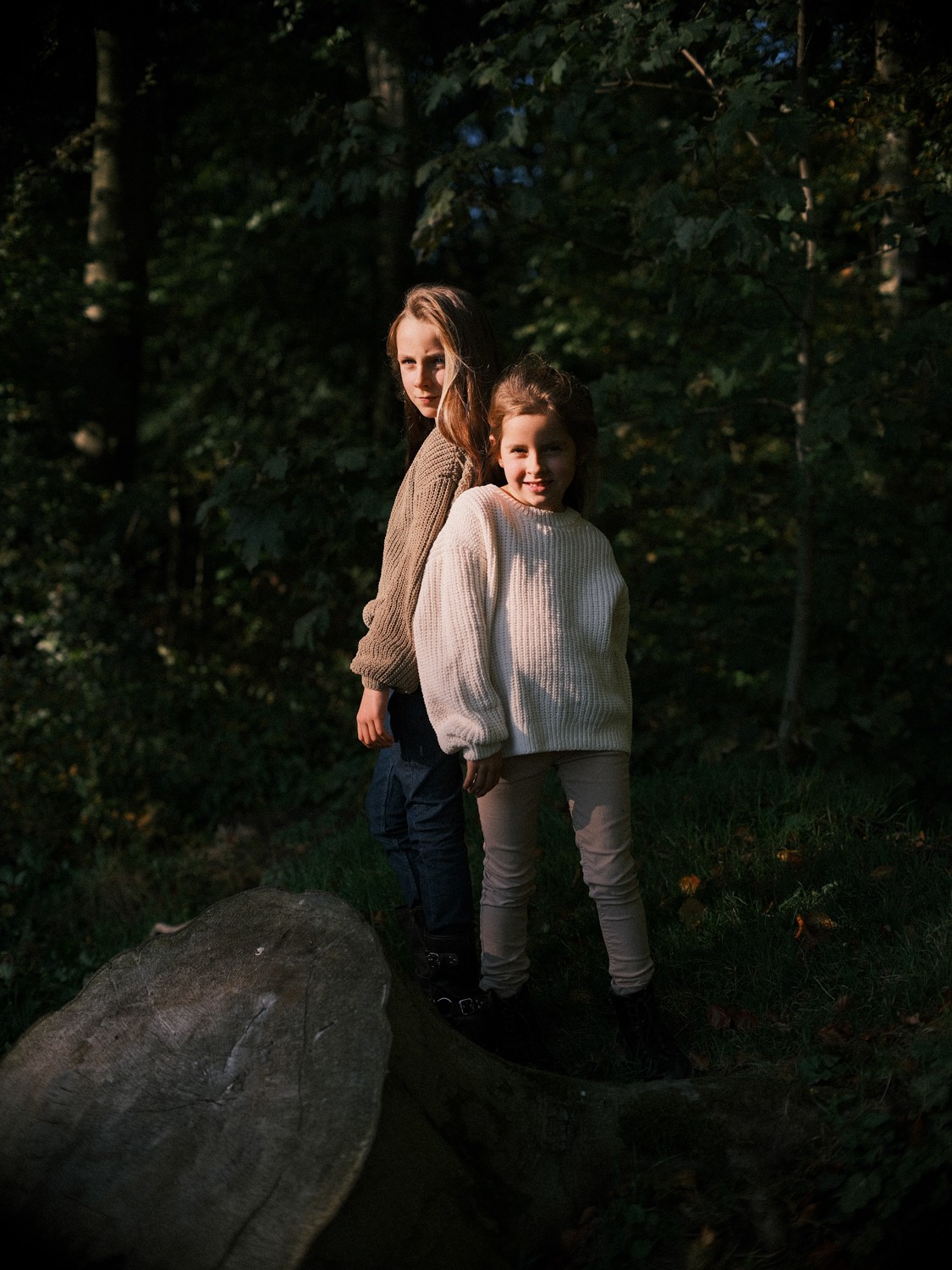 Candid Outdoor Family Portraits in Autumn Amsterdamse Bos