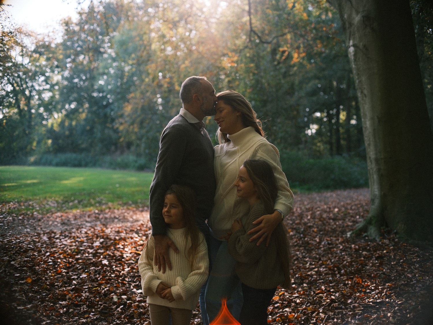 Memorable Outdoor Family Photography Session in Autumn