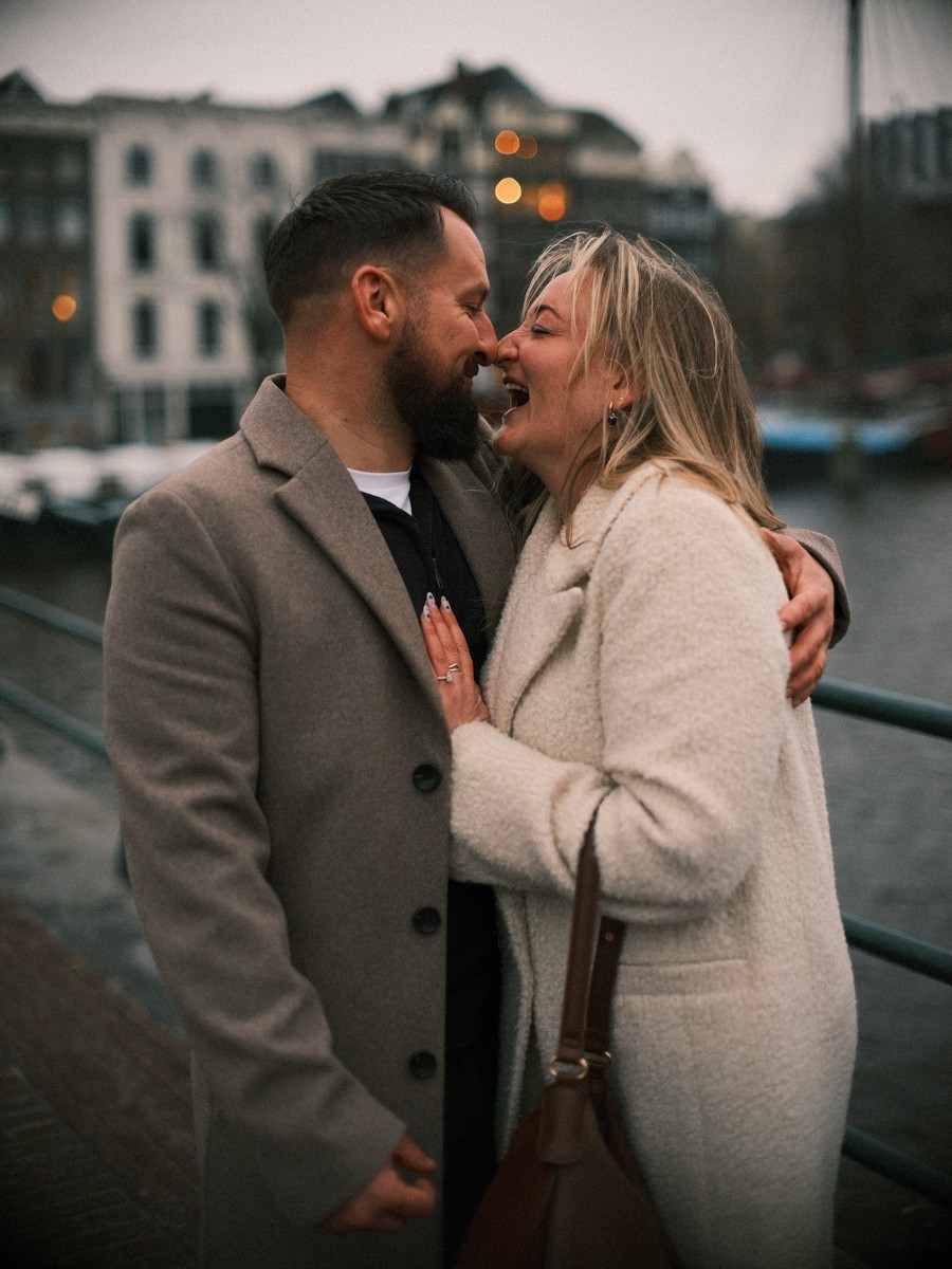 Skinny Bridge Engagement Photoshoot Amsterdam