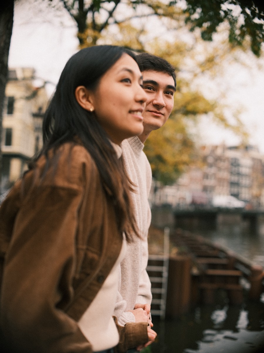 Atmospheric Surprise Proposal Photoshoot in Amsterdam