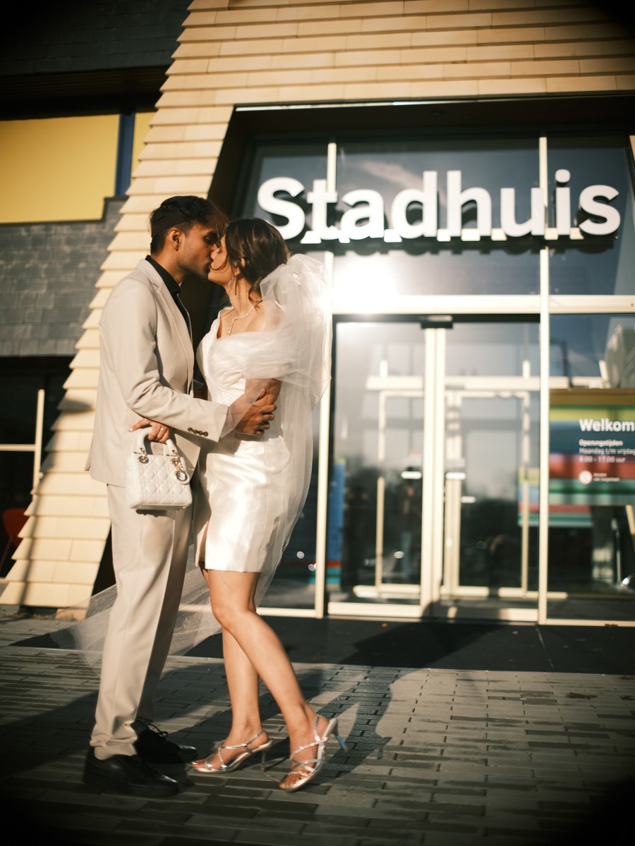 Seamless Bride and Groom Portrait Shoot