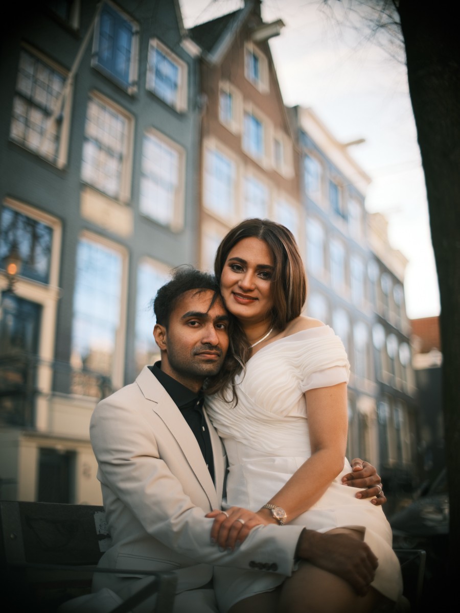Elegant Bride and Groom Photography Session