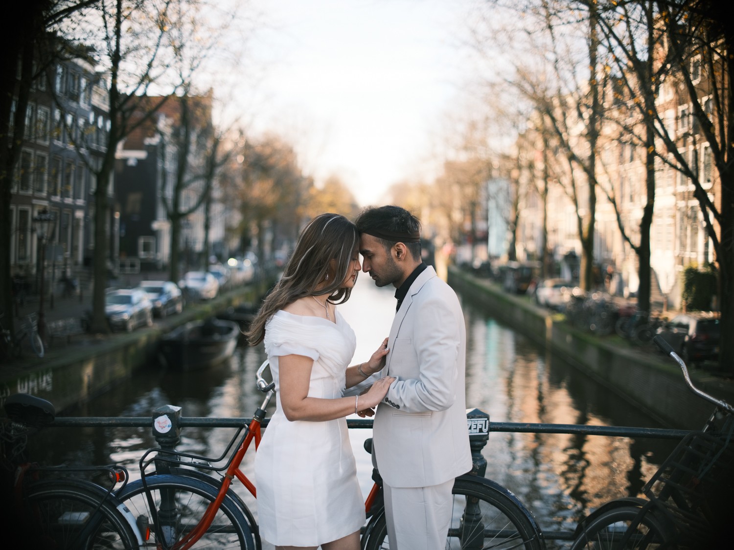 Amsterdam Outdoor Bride and Groom Photo Session