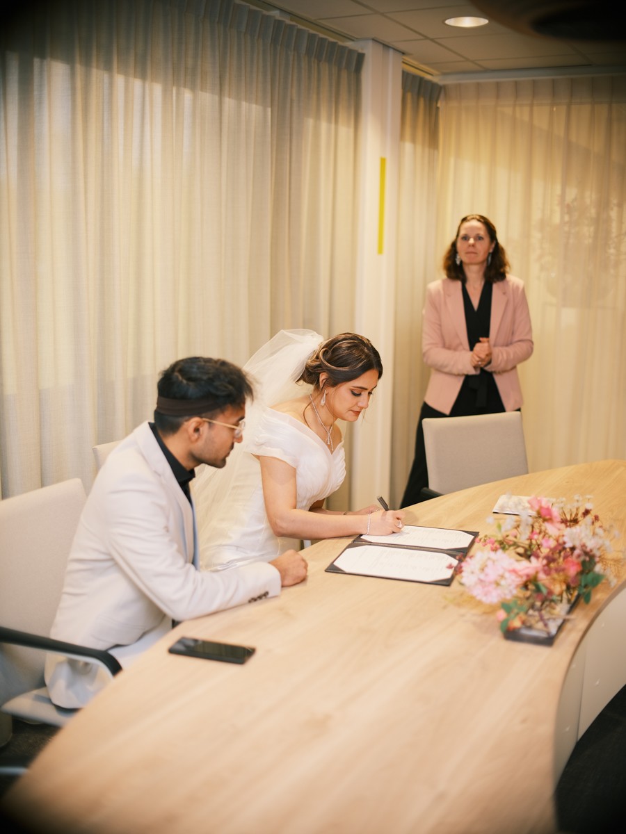 Vibrant Amsterdam Wedding Photography