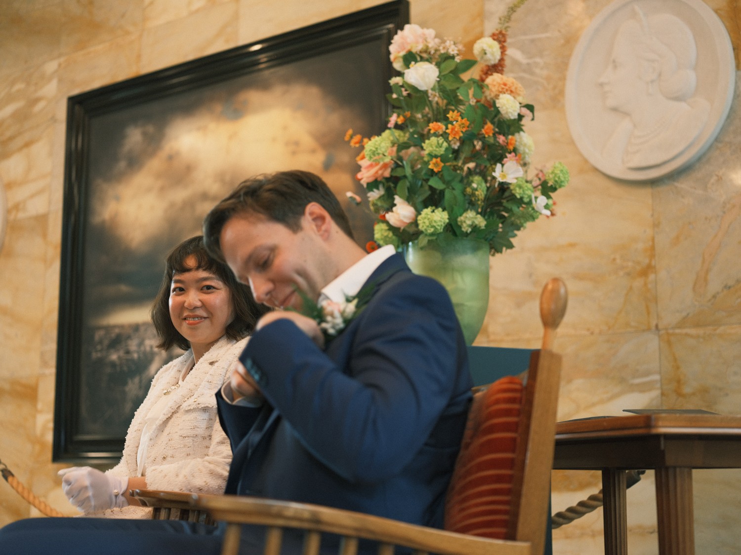 Elegant Wedding Pictures in Leiden