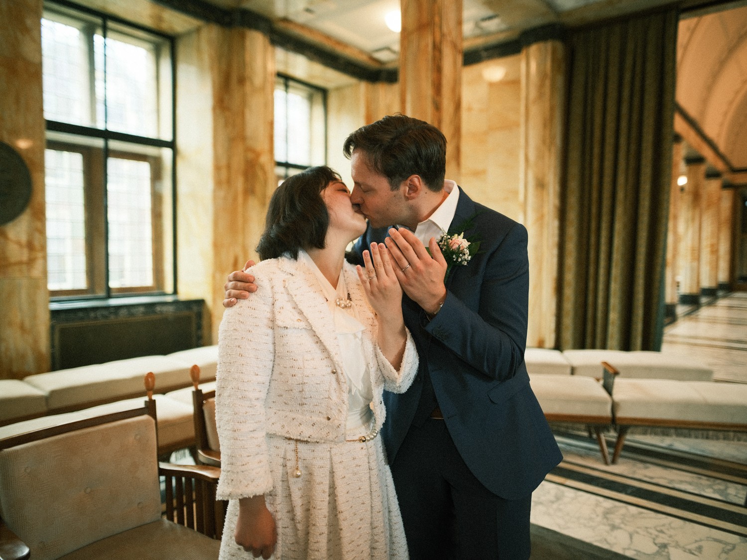 Timeless Wedding Photos in Leiden