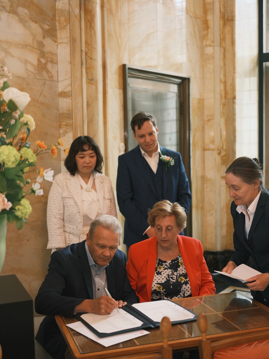 In-the-moment Wedding Shots in Leiden