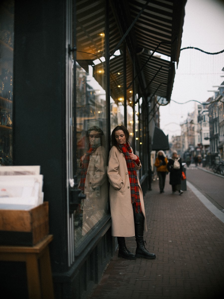 Engaging Individual Photoshoot in Amsterdam